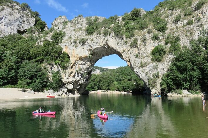 Top des attractions estivales Drôme Ardèche